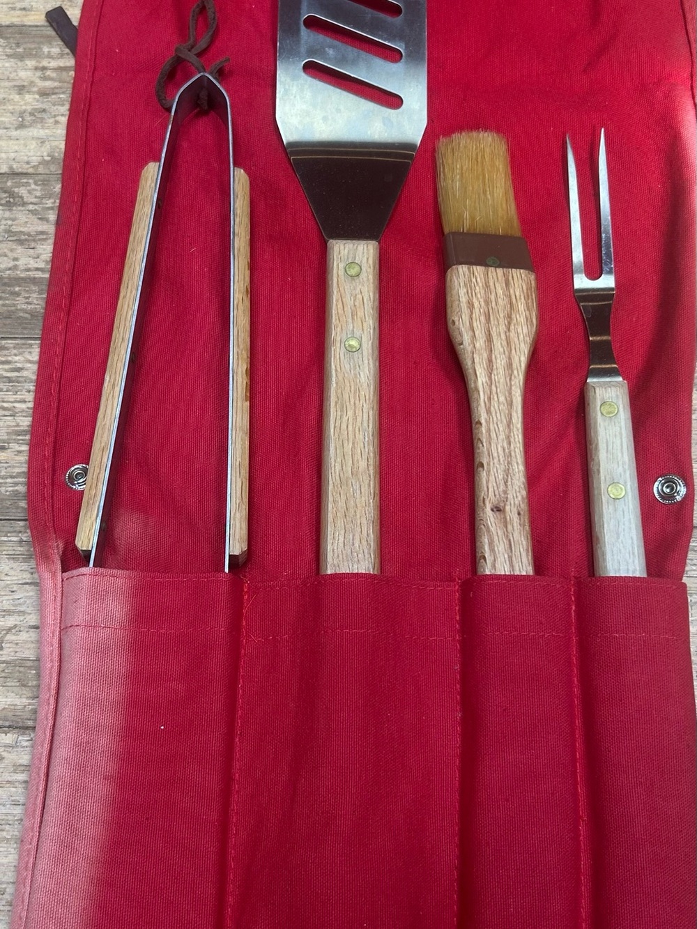 MARLBORO BBQ COOKOUT IRONS,FORK,BRUSH,SPATULA,TONGS,COUNTRY STORE,1994
